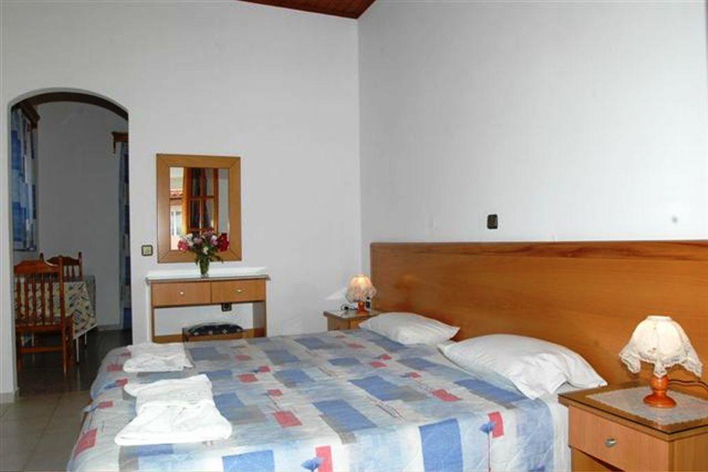 Blue Sky Aparthotel Σιδάρι Δωμάτιο φωτογραφία